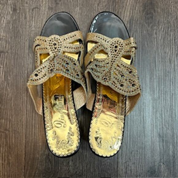 Gold Strappy Sandals NWOT Size 38 US 7.5 to 8 - Picture 1 of 5